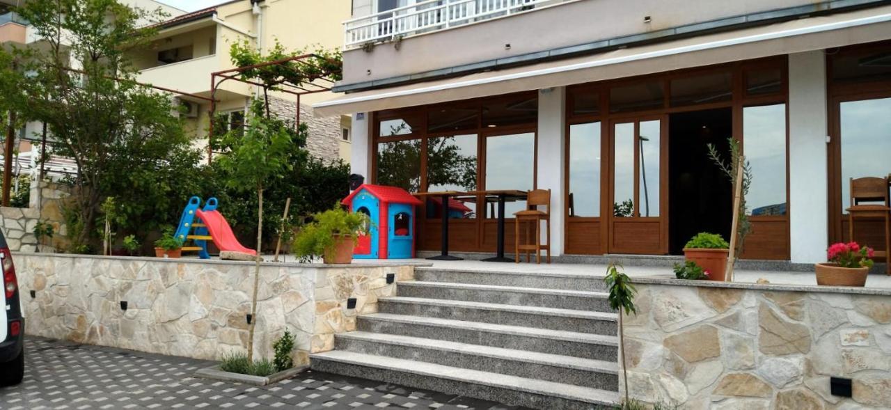 Apartments Kurilj Makarska Exteriör bild